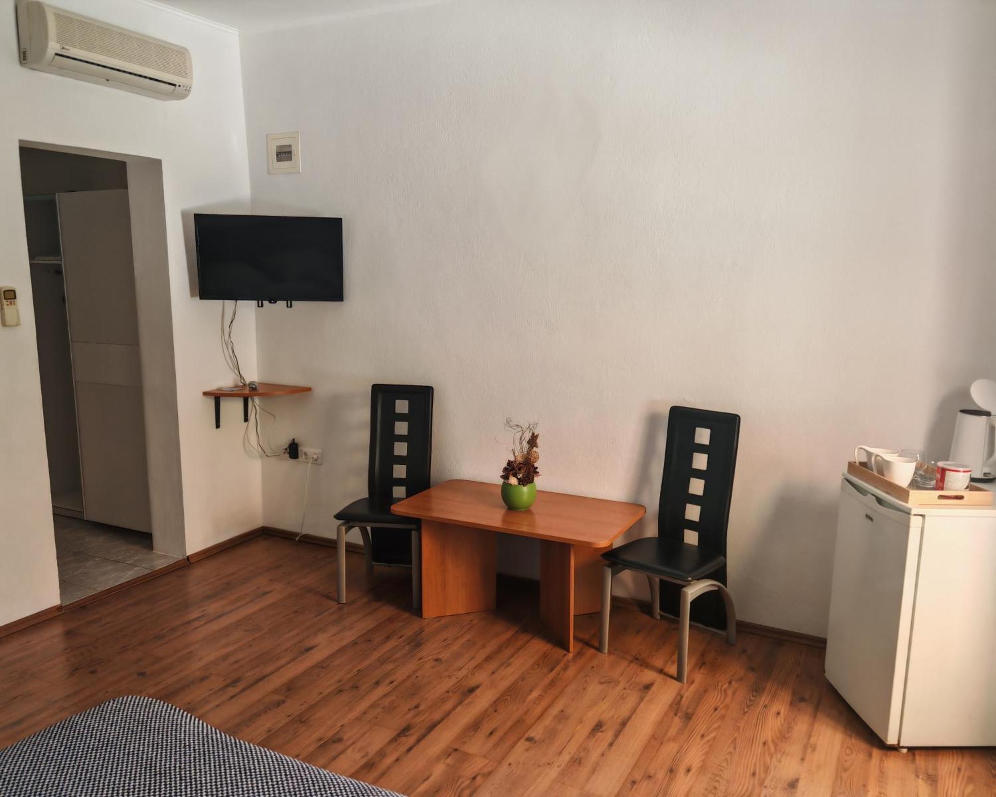 Rooms Carija トロギール エクステリア 写真
