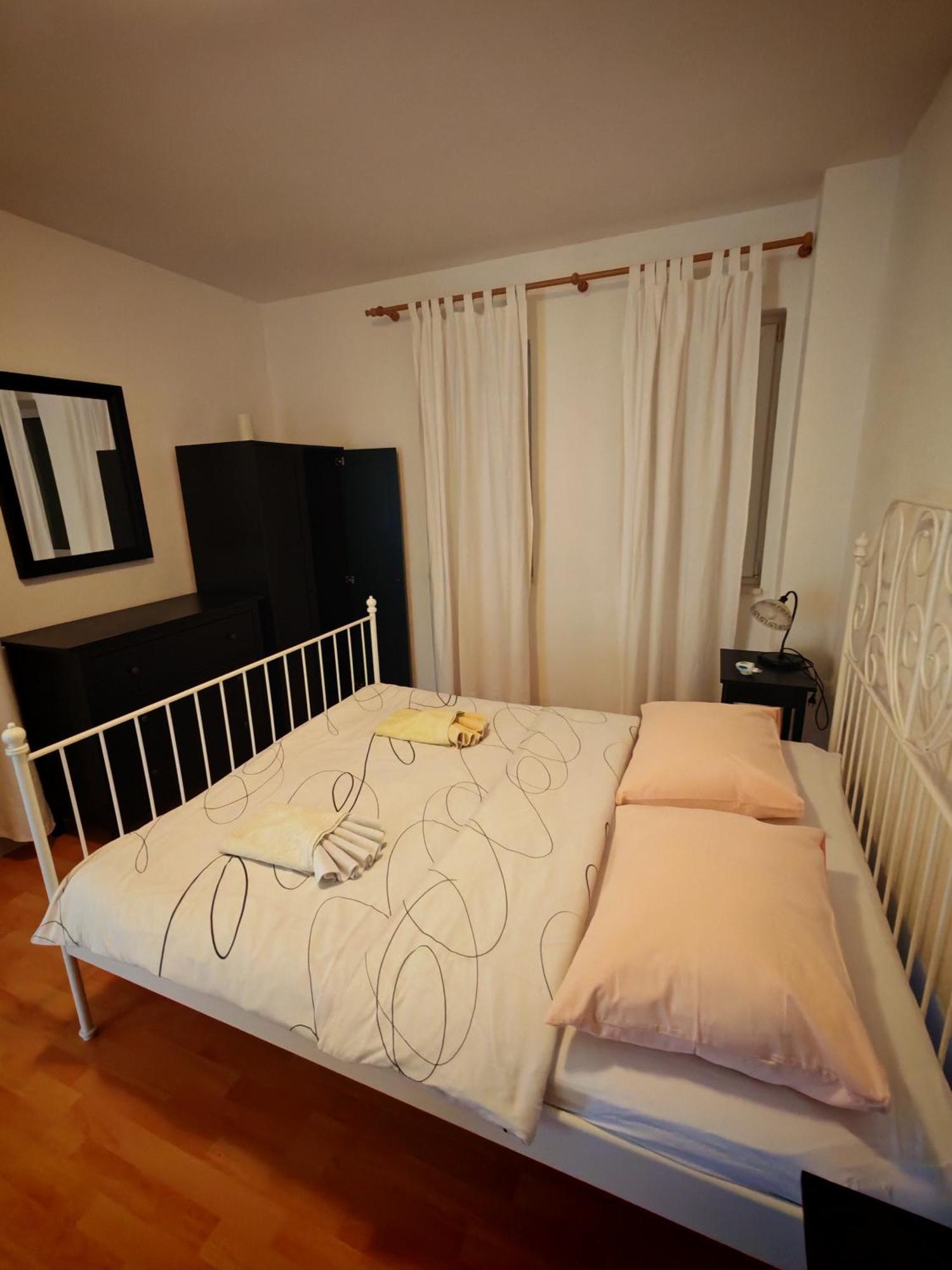 Rooms Carija トロギール エクステリア 写真